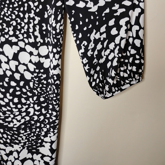Black White Print Shift Dress Small NWT | Work to Cocktail Versatile Long Sleeve - Picture 5 of 10